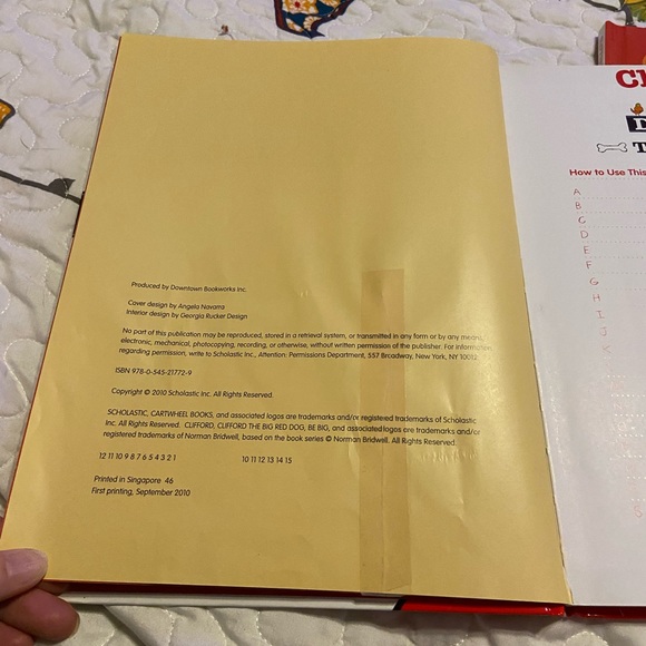 Clifford The Big Red Dog  bundle of 2 Children’s books - Picture 8 of 9